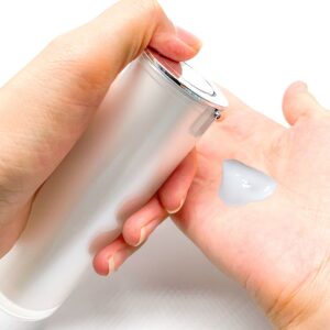 Cylinder acrylic airless lotion bottle2